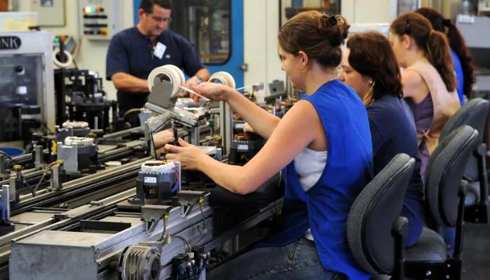 Lula veta prorrogação da desoneração da folha de pagamento